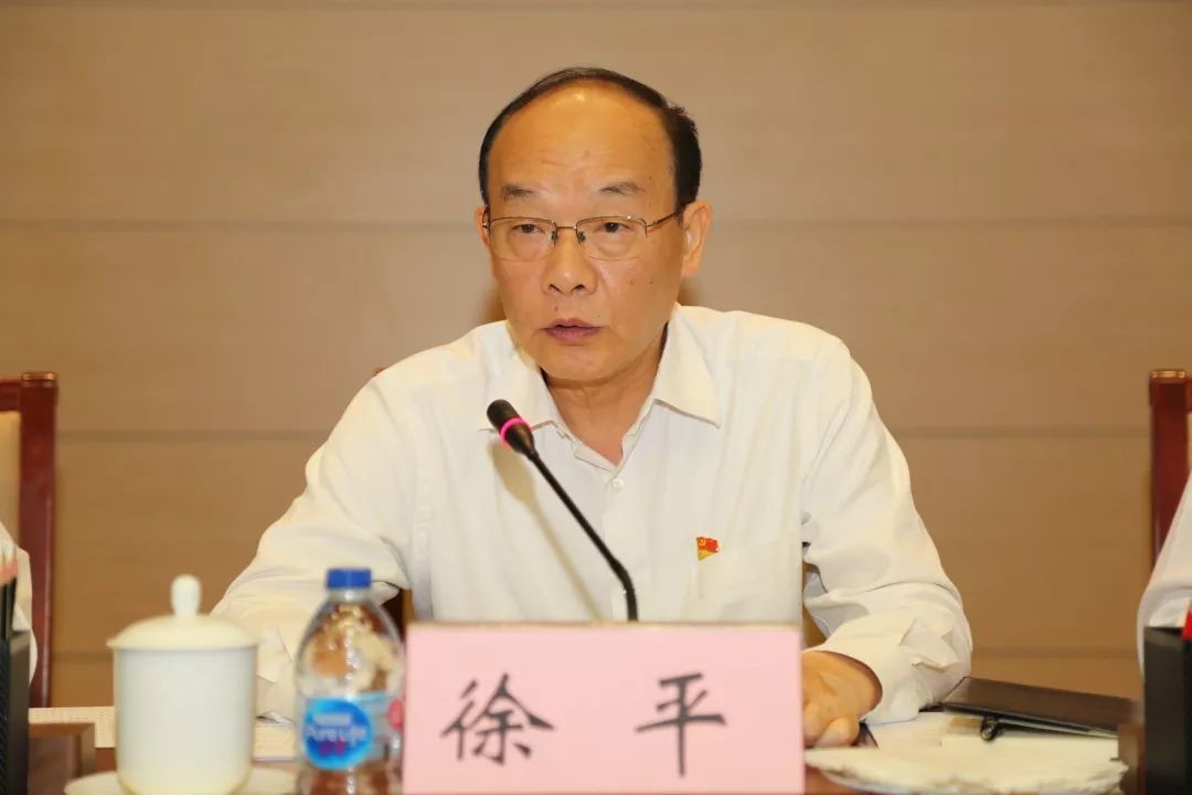 【不忘初心、牢記使命<19>】做敢于擔當勇于奉獻的兵裝人——徐平講黨課