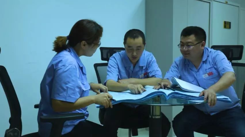 【兵裝青年標兵②】建設工業:“熊孩子”的名品設計夢